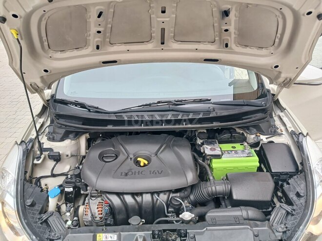Hyundai Elantra 2012, 235,124 km - 1.8 l - Bakı