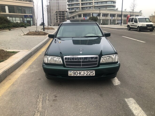 Mercedes C 220 2000, 261,800 km - 2.2 l - Bakı