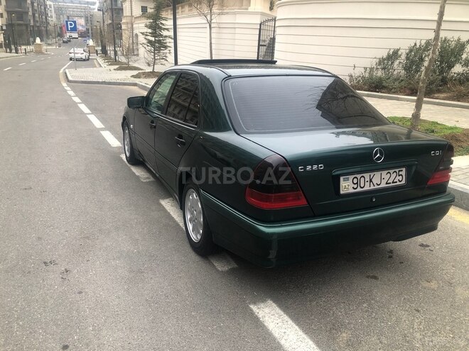 Mercedes C 220 2000, 261,800 km - 2.2 l - Bakı