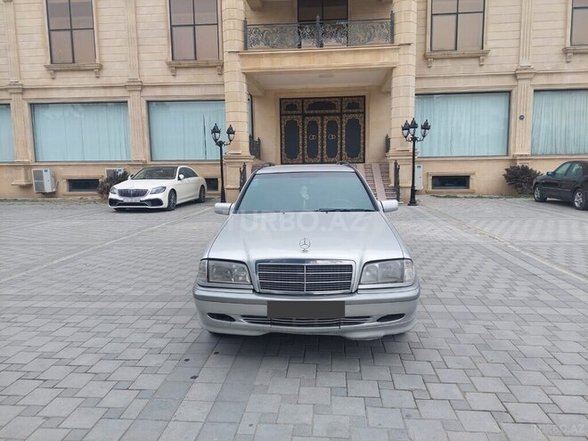 Mercedes C 220 2000, 292,296 km - 2.2 l - Sumqayıt
