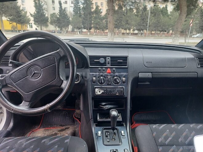 Mercedes C 220 2000, 292,296 km - 2.2 l - Sumqayıt