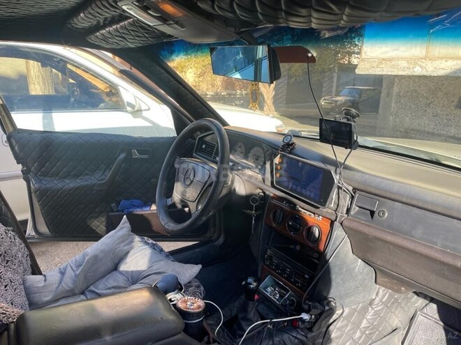 Mercedes 190 1992, 385,000 km - 2.0 l - Bakı