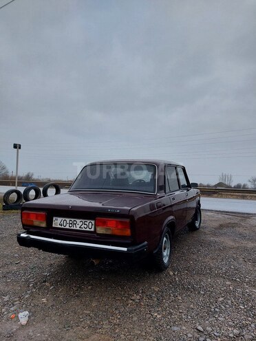 LADA (VAZ) 2107 2003, 250,000 km - 1.6 л - Saatlı