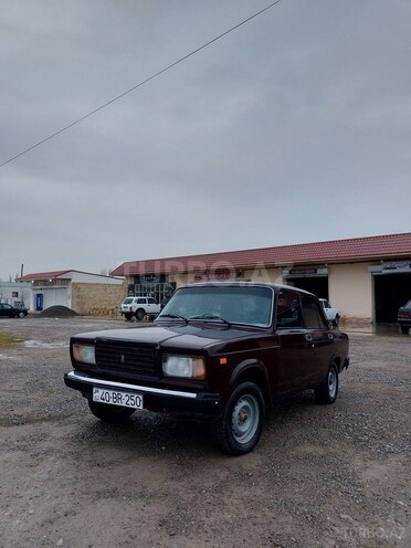 LADA (VAZ) 2107 2003, 250,000 km - 1.6 л - Saatlı