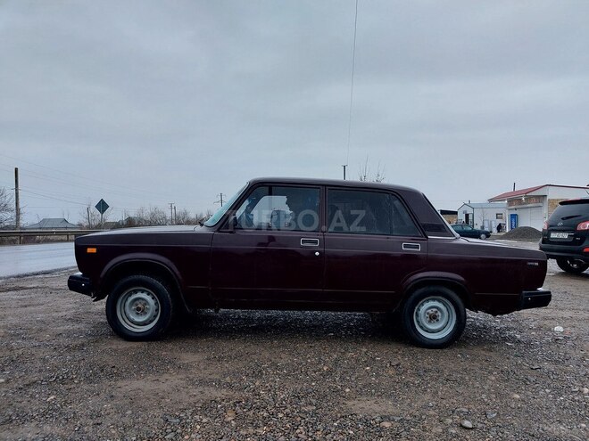 LADA (VAZ) 2107 2003, 250,000 km - 1.6 л - Saatlı