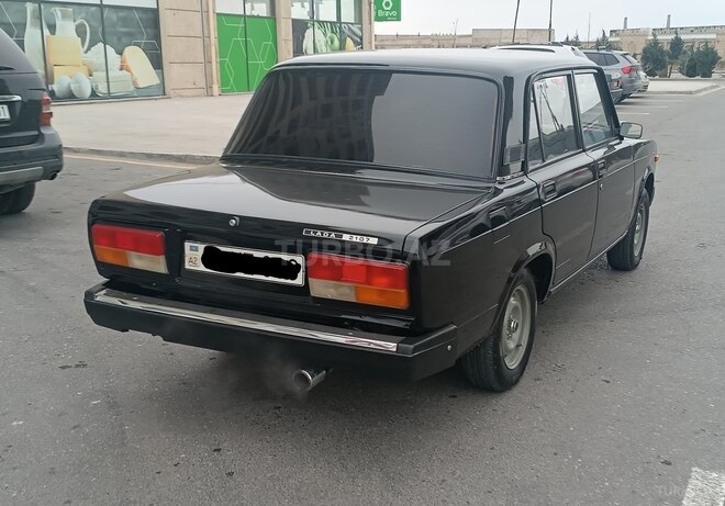 LADA (VAZ) 2107 2007, 78,000 km - 1.6 l - Salyan