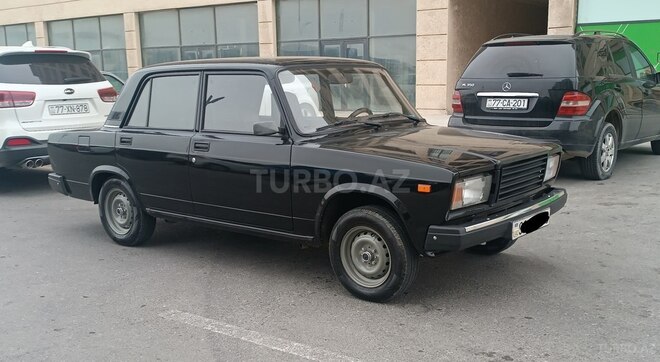 LADA (VAZ) 2107 2007, 78,000 km - 1.6 l - Salyan