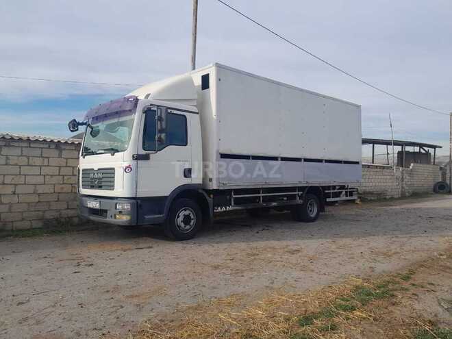 MAN  2008, 235,987 km - 4.6 l - Salyan