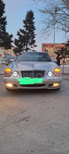 Mercedes E 220 2000, 352,000 km - 2.2 l - Bakı