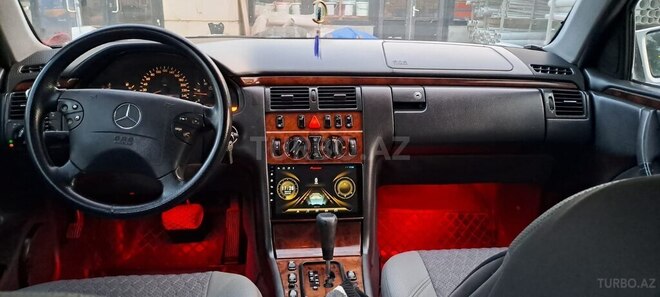 Mercedes E 220 2000, 352,000 km - 2.2 l - Bakı