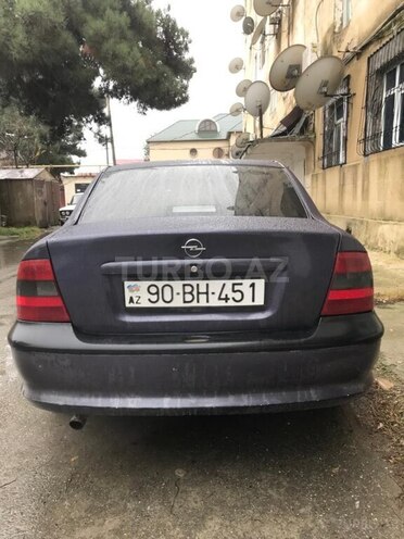 Opel Vectra 1997, 300,000 km - 1.8 l - Xaçmaz