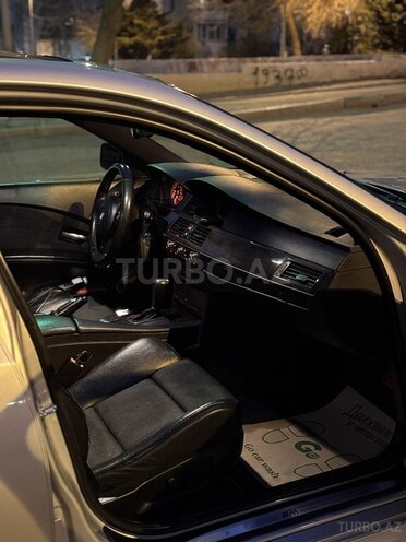 BMW 525 2006, 258,000 km - 2.5 л - Bakı