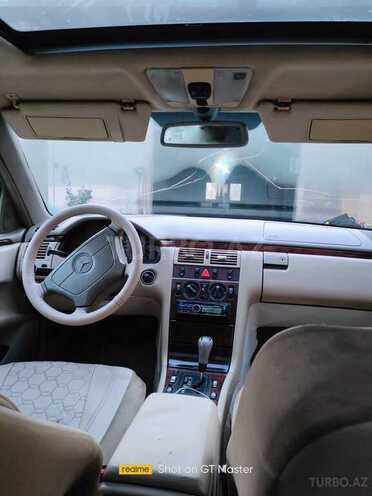 Mercedes E 230 1997, 230,000 km - 2.3 l - Ağstafa