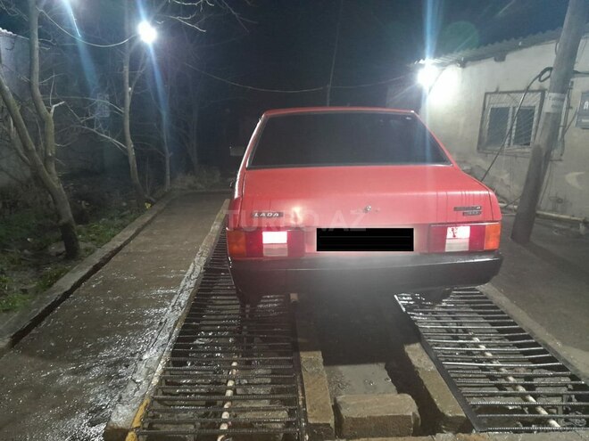 LADA (VAZ) 21099 1995, 300,000 km - 1.5 l - Quba