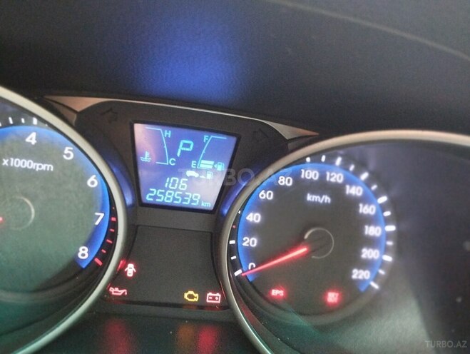 Hyundai ix35 2011, 258,000 km - 2.0 l - Bakı