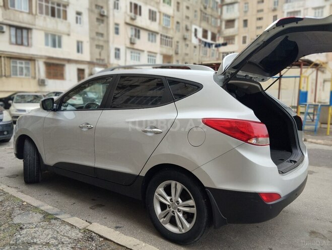 Hyundai ix35 2011, 258,000 km - 2.0 l - Bakı