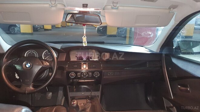 BMW 525 2005, 300,000 km - 2.5 l - Bakı