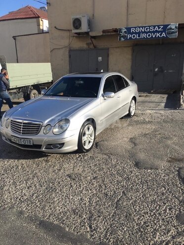 Mercedes E 220 2006, 297,520 km - 2.2 л - Bakı