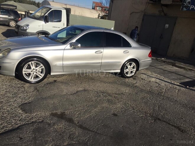 Mercedes E 220 2006, 297,520 km - 2.2 л - Bakı