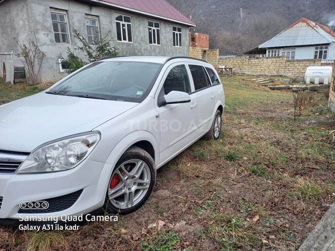 Opel Astra 2009, 176,000 km - 1.4 l - Bakı
