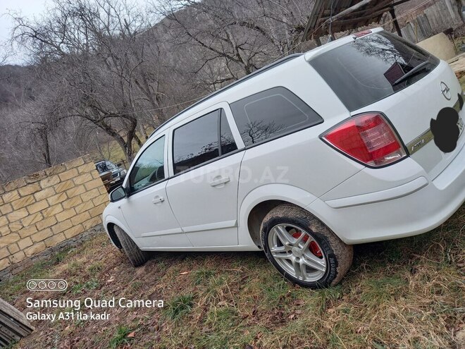 Opel Astra 2009, 176,000 km - 1.4 l - Bakı