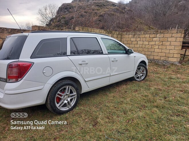 Opel Astra 2009, 176,000 km - 1.4 l - Bakı