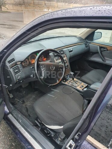 Mercedes E 270 1999, 360,000 km - 2.7 l - Bakı