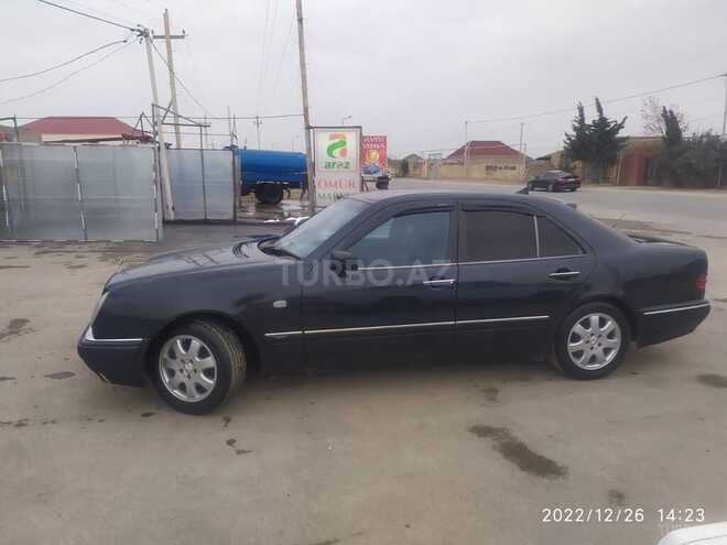 Mercedes E 230 1997, 395,319 km - 2.3 l - Bərdə