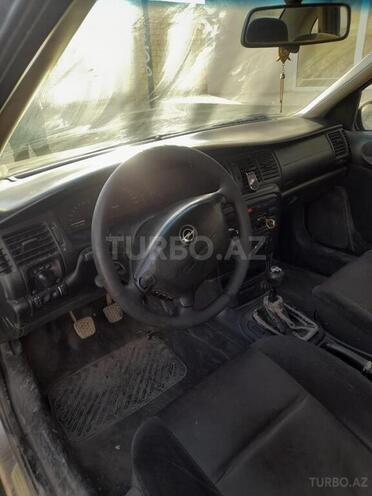 Opel Vectra 1996, 230,000 km - 1.6 l - Gəncə