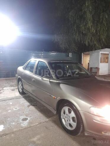 Opel Vectra 1996, 230,000 km - 1.6 l - Gəncə