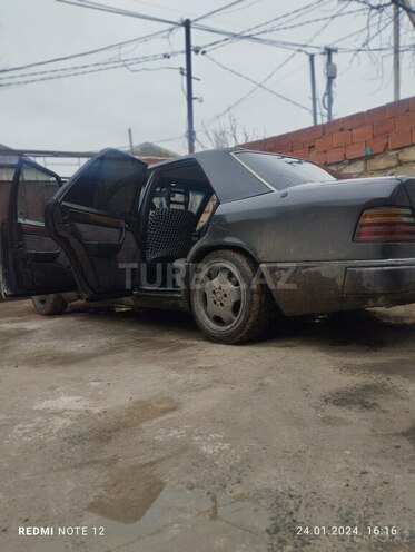 Mercedes E 230 1990, 367,865 km - 2.3 l - Bakı