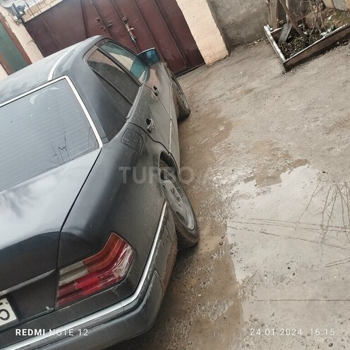Mercedes E 230 1990, 367,865 km - 2.3 l - Bakı
