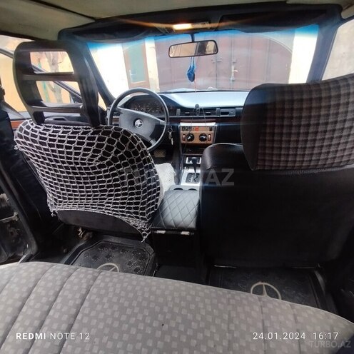 Mercedes E 230 1990, 367,865 km - 2.3 l - Bakı