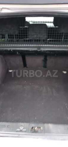 Mercedes C 220 2000, 28,000 km - 2.2 л - Quba