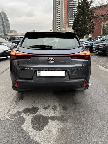 Lexus UX 250h 2022, 8,250 km - 2.5 l - Bakı