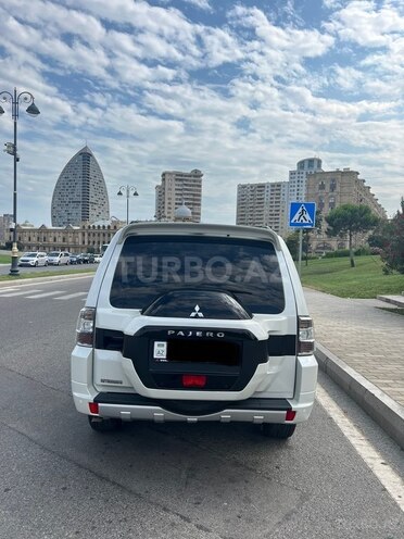 Mitsubishi Pajero 2016, 97,000 km - 3.0 l - Bakı