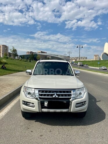 Mitsubishi Pajero 2016, 97,000 km - 3.0 l - Bakı
