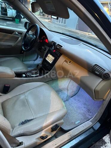 Mercedes C 240 2003, 125,000 km - 2.6 l - Bakı