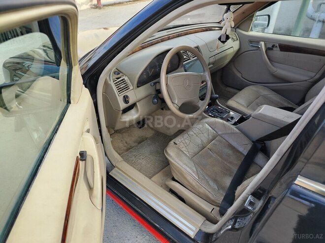 Mercedes C 230 1997, 190,000 km - 2.3 l - Bakı