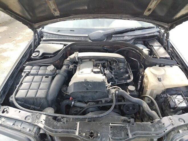 Mercedes C 230 1997, 190,000 km - 2.3 l - Bakı