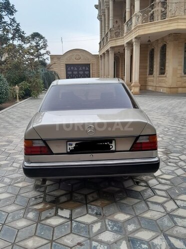 Mercedes E 200 1993, 360,111 km - 2.0 l - Şəmkir