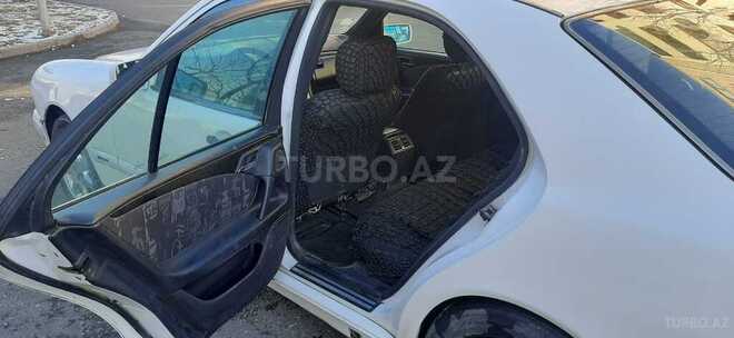 Mercedes E 290 1997, 310,000 km - 2.9 l - Qazax