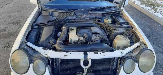 Mercedes E 290 1997, 310,000 km - 2.9 l - Qazax