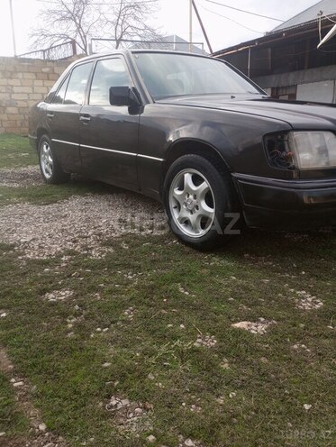 Mercedes E 200 1995, 555,555 km - 2.0 l - Şamaxı