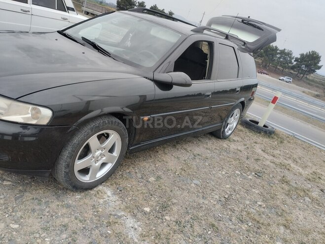 Opel Vectra 2001, 320,000 km - 1.8 l - Tovuz