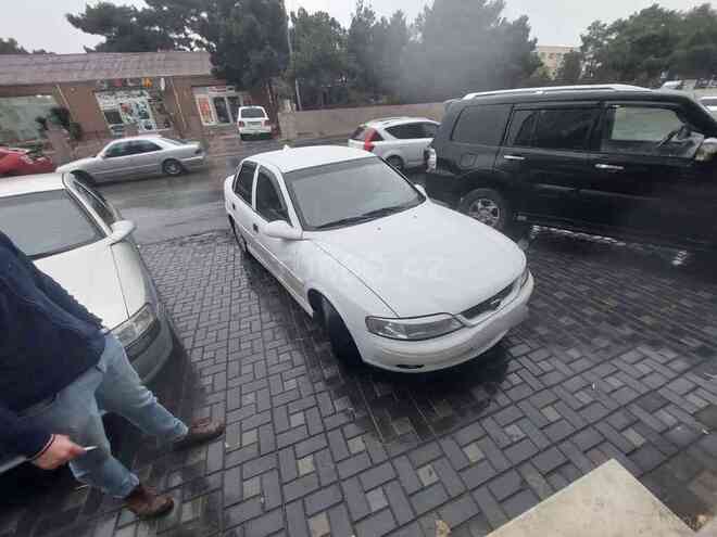 Opel Vectra 2000, 250,000 km - 2.0 л - Bakı