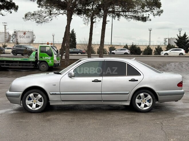 Mercedes E 230 1996, 315,000 km - 2.3 л - Bakı