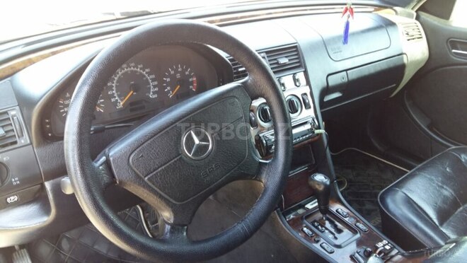 Mercedes C 230 2000, 300,000 km - 2.3 л - Gəncə