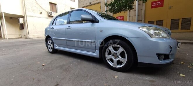 Toyota Corolla 2004, 365,555 km - 1.4 l - Bakı