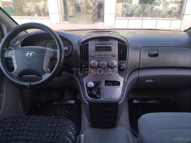 Hyundai H-1 2011, 560,000 km - 2.5 l - Bakı